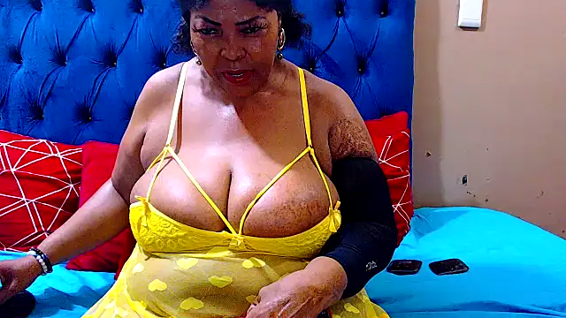 ebonycandy10 online show from 03/20/25, 05:02