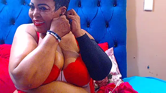 ebonycandy10 online show from 11/24/25, 05:07