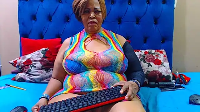 Snapshot of ebonycandy10 chatting on 04/25/26, 05:43 ebonycandy10 online show from 04/25/26, 05:43