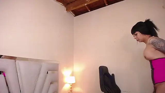 Snapshot of Exotic__XXX chatting on 02/15/26, 08:38 Exotic XXX online show from 02/15/26, 08:38