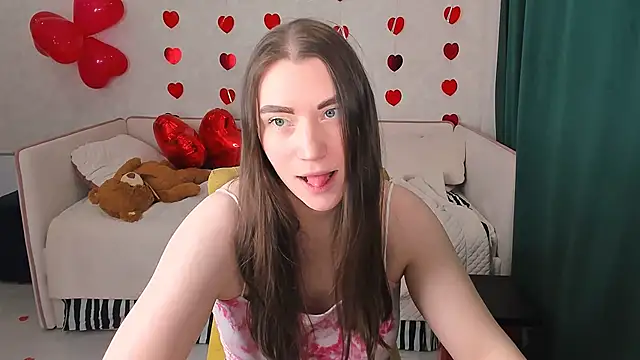 Snapshot of pussyhome2407 chatting on 02/14/25, 10:36 pussyhome2407 online show from 02/14/25, 10:36