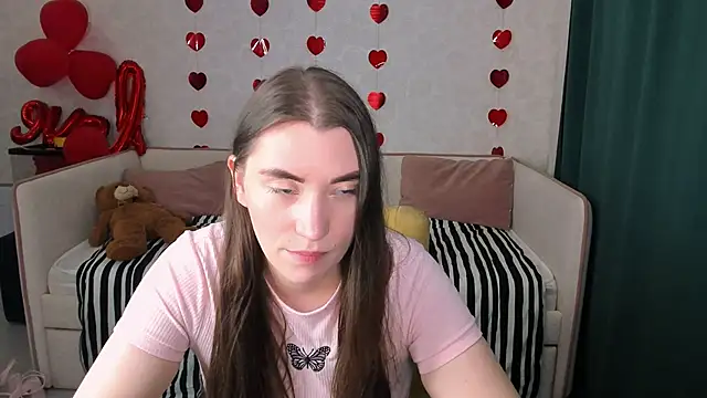 Snapshot of pussyhome2407 chatting on 03/05/25, 09:04 pussyhome2407 online show from 03/05/25, 09:04