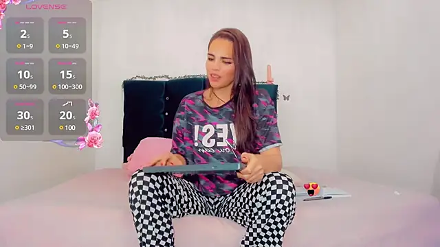 Rubi 30 online show from 01/25/25, 02:14