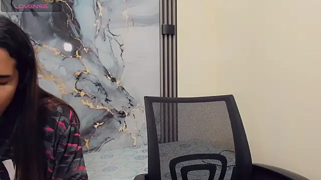 Rubi 30 online show from 11/27/25, 02:19