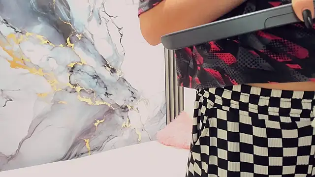 Rubi 30 online show from 12/17/25, 11:27