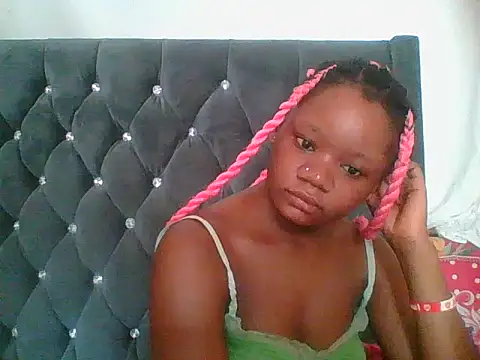 HotJeylee online show from 12/18/25, 08:20