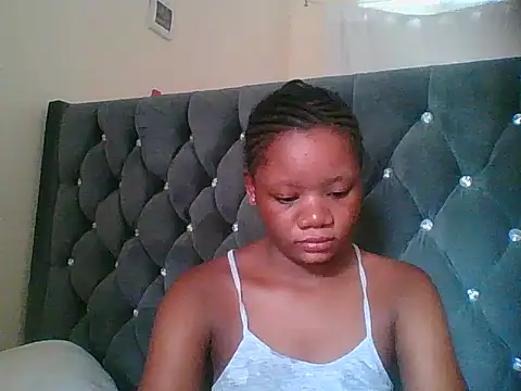 HotJeylee online show from 03/18/26, 12:30