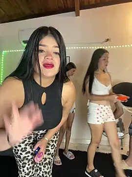 royalgirls x online show from 11/15/25, 01:14