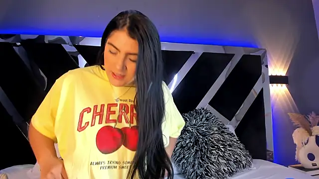 PaulinaDuarte online show from 02/06/25, 11:21