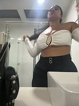 PaulinaDuarte online show from 07/10/26, 10:29