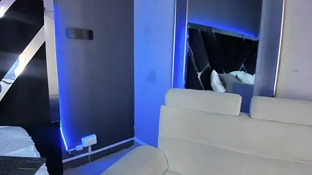 PaulinaDuarte online show from 07/11/26, 11:57