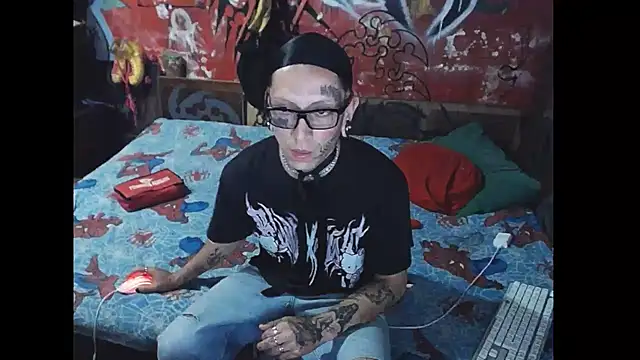 deivid estrada online show from 02/02/25, 07:25