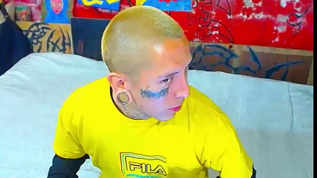 deivid estrada online show from 11/16/25, 03:50