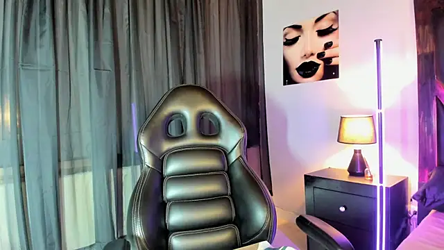 EmiliWilliams online show from 02/20/26, 09:48