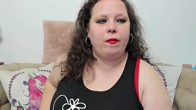 KarolineJoyy online show from 02/04/26, 07:42