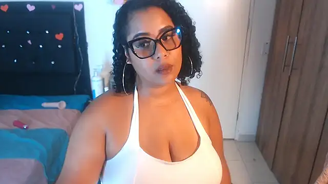 Snapshot of ebony_Exotica chatting on 03/08/25, 09:51 ebony Exotica online show from 03/08/25, 09:51