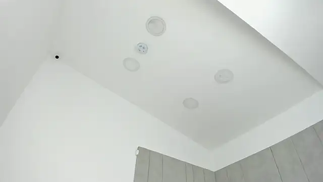 tamyleen online show from 04/15/26, 10:22