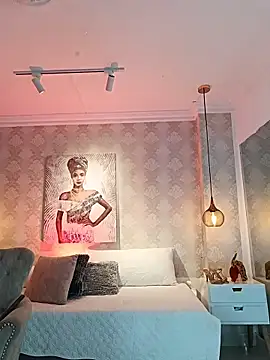 Shantall   online show from 04/17/26, 11:02