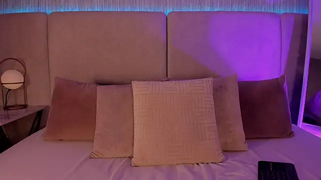 MALENA-ANGEL online show from 10/15/25, 09:04