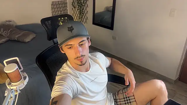 David Brown18 online show from 04/07/26, 03:29