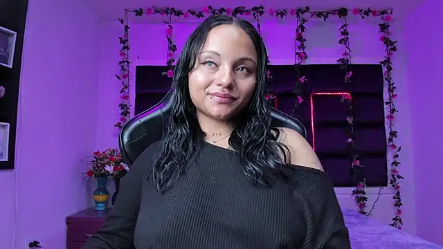 sweelanna   online show from 11/06/25, 02:01