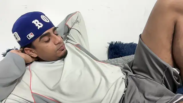 dominic brandd23 online show from 09/26/25, 07:23