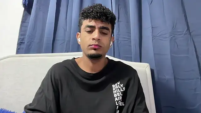 dominic brandd23 online show from 10/22/25, 09:09