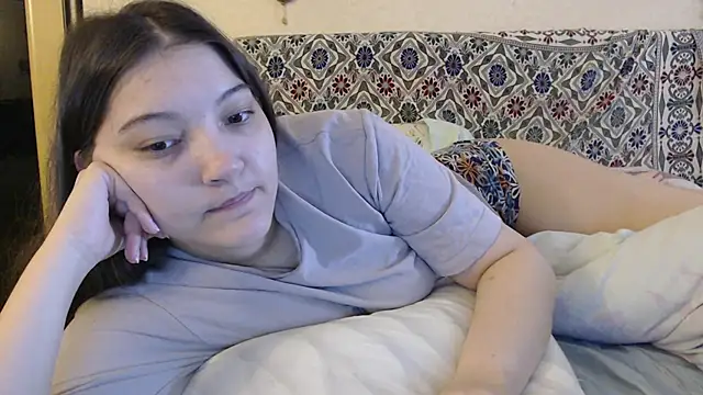 Snapshot of AlisaDevis chatting on 01/25/25, 11:02 AlisaDevis online show from 01/25/25, 11:02