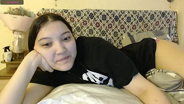 Snapshot of AlisaDevis chatting on 02/09/25, 10:09 AlisaDevis online show from 02/09/25, 10:09