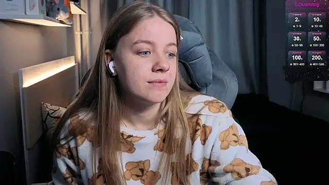 candy maggie online show from 03/11/25, 01:01