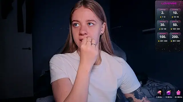 candy maggie online show from 10/06/25, 06:27