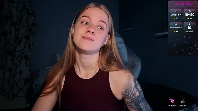 candy maggie online show from 10/10/25, 04:39