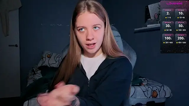 candy maggie online show from 10/22/25, 02:28