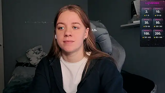 candy maggie online show from 11/14/25, 08:13