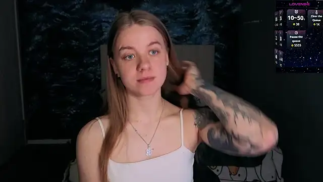 candy maggie online show from 04/16/26, 02:18