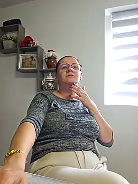 KristenVega online show from 09/26/25, 12:09