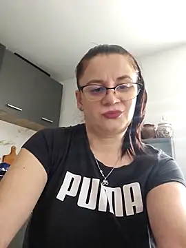 KristenVega online show from 12/15/25, 10:19