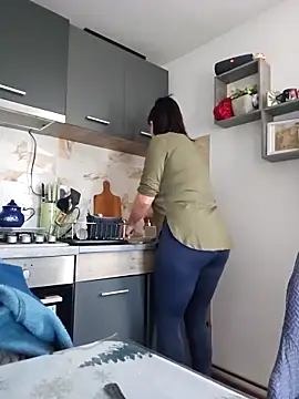 KristenVega online show from 12/16/25, 08:19