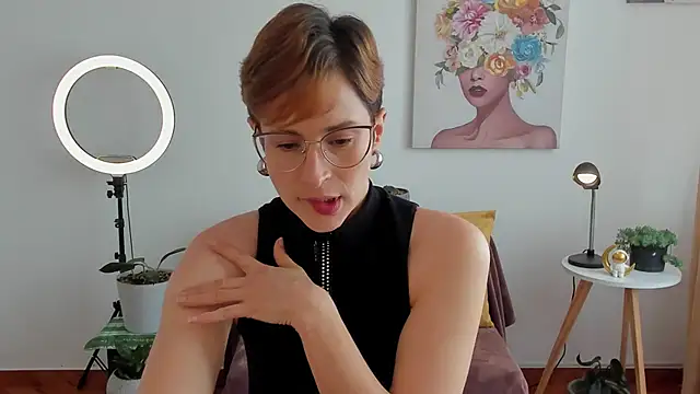 cuddlingbunny online show from 02/28/25, 06:20