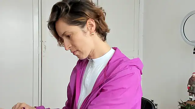 cuddlingbunny online show from 11/29/25, 03:26