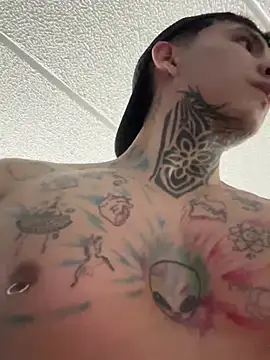 Snapshot of _Tomy08calderon chatting on 01/17/25, 03:55 Tomy08calderon online show from 01/17/25, 03:55