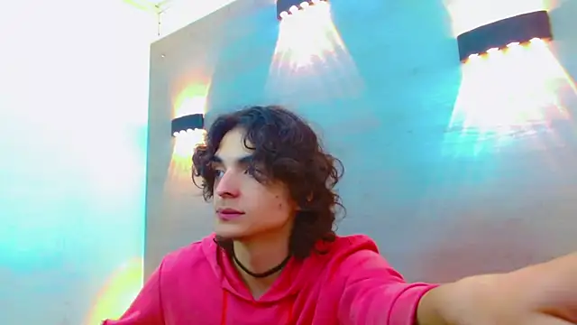 Sr BonnyEthan online show from 11/18/25, 04:33