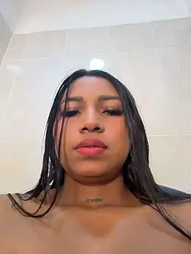 Snapshot of Barbiebrunette_ chatting on 07/16/26, 03:51 Barbiebrunette online show from 07/16/26, 03:51
