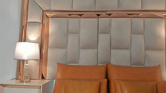 DaraBeckett online show from 09/11/25, 11:43