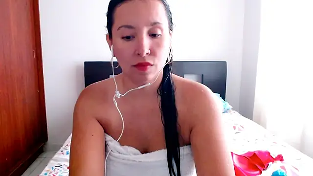 emely sexx20 online show from 02/12/25, 02:32
