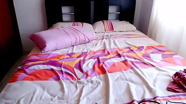 emely sexx20 online show from 03/15/25, 06:32