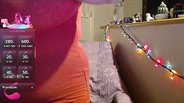Snapshot of JennaDeluxe chatting on 03/08/25, 08:35 JennaDeluxe online show from 03/08/25, 08:35