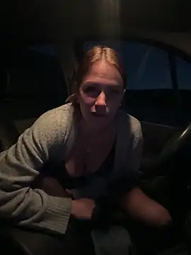 selenaluvv online show from 12/23/24, 05:43