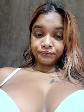 Indianqueen03 online show from 03/01/25, 05:27