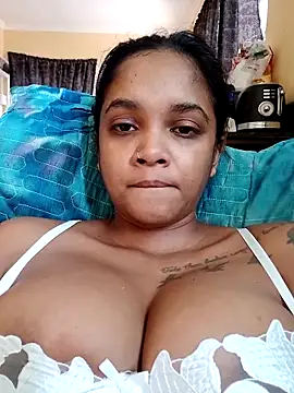 Indianqueen03 online show from 11/18/25, 07:57